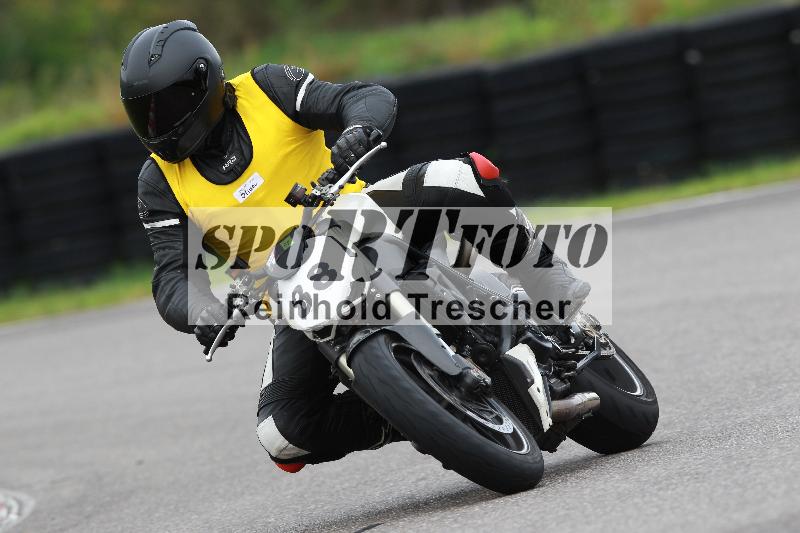 /Archiv-2022/67 29.09.2022 Speer Racing ADR/88